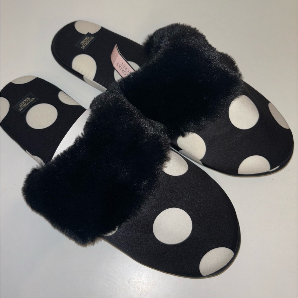 Victoria’s Secret Satin Slippers Black and white Polka Dots Faux Fur Size L 9-10